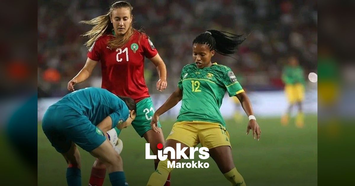 Vrouwelijke voetbalsters in actie tijdens een wedstrijd van de Africa Cup