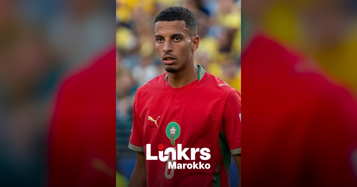 Marokkaanse middenvelder Azzedine Ounahi in actie tijdens een voetbalwedstrijd