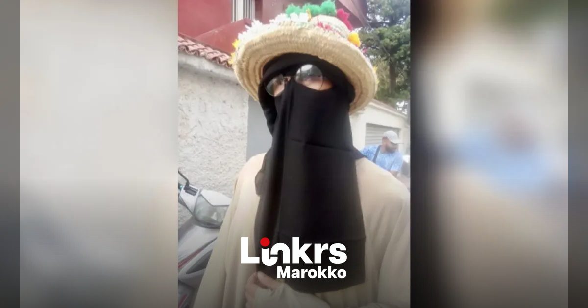 Grensovergang tussen Fnideq in Marokko en de Spaanse exclave Ceuta
