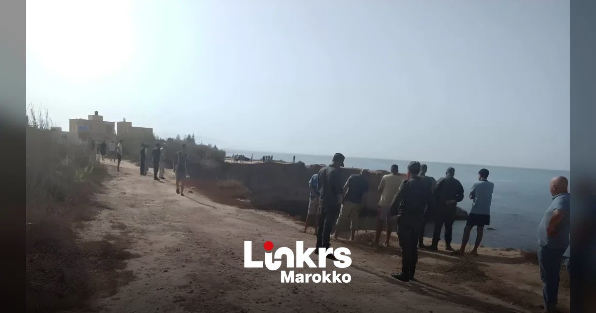 Rotskust nabij Nador in het noorden van Marokko