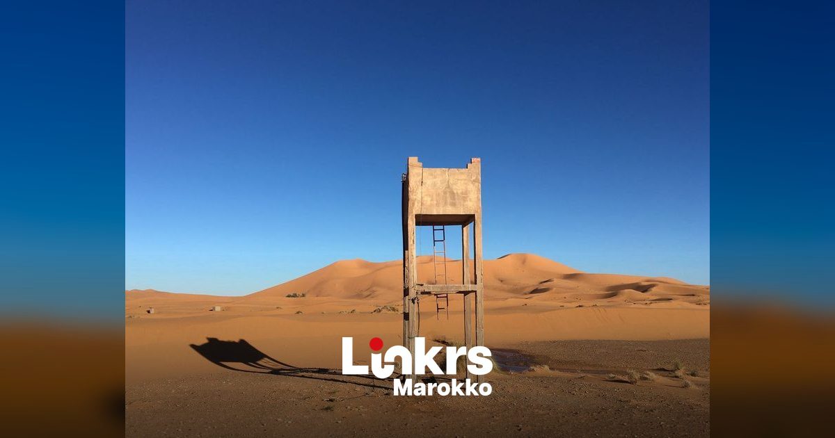Landschap van de Marokkaanse Sahara met woestijnvlaktes