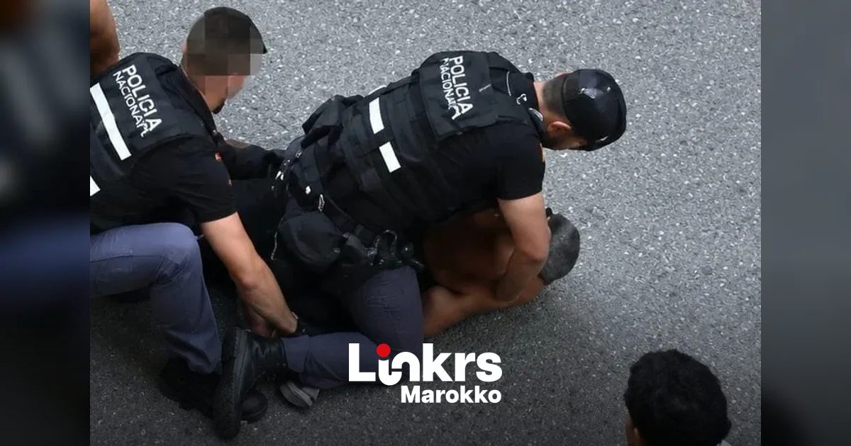 Italiaanse agenten na dood Marokkaanse migrant terug aan bureauwerk