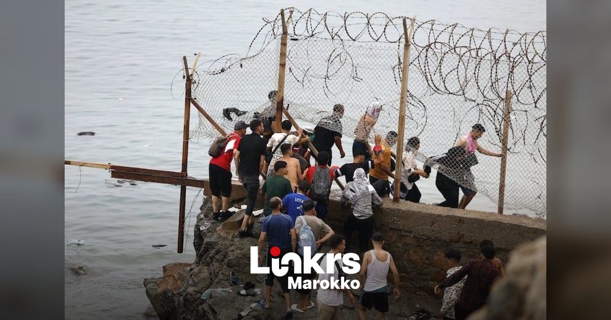 Grenshek tussen Marokko en de Spaanse enclave Ceuta