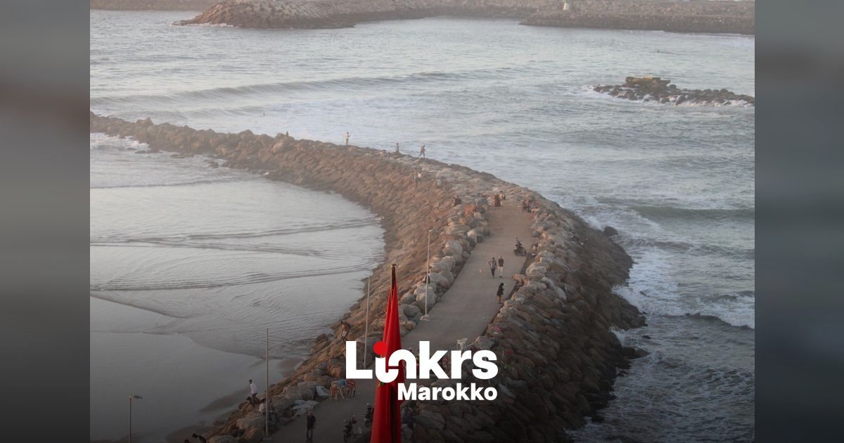 Marokkaanse banken volgen de diaspora tot op het strand