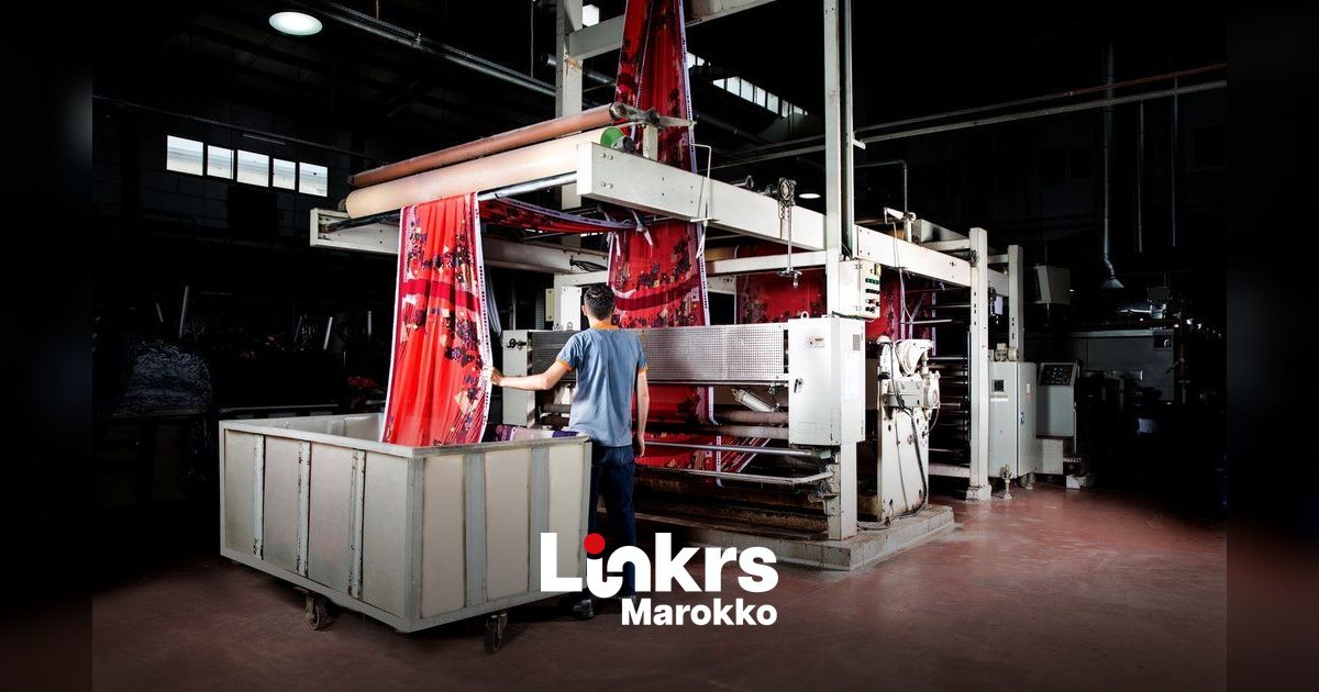 Productielijn in een fabriek voor de verwerkende industrie in Marokko