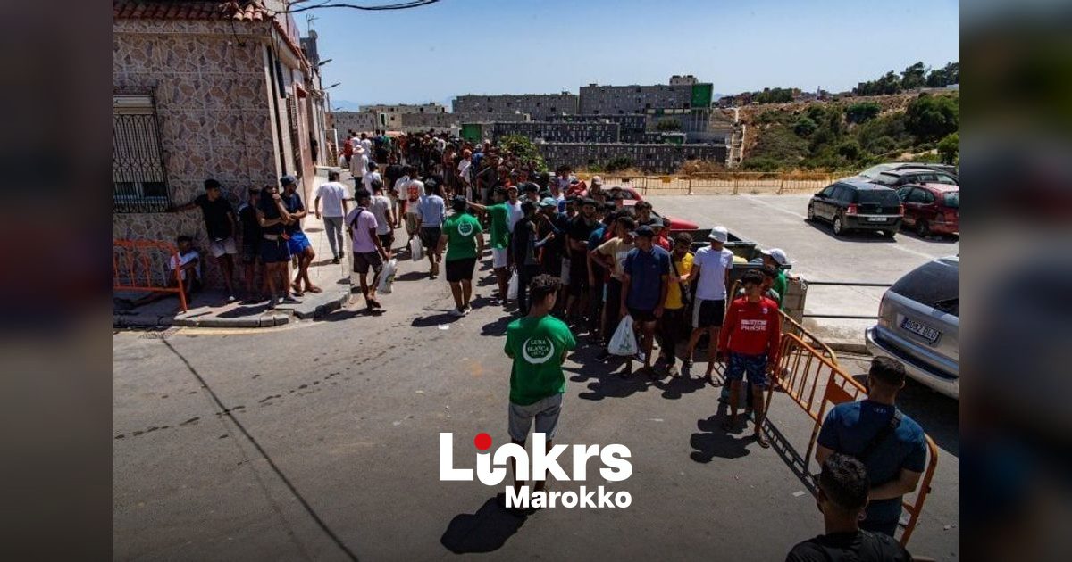 Marokkanen vast in Ceuta protesteren en eisen asiel