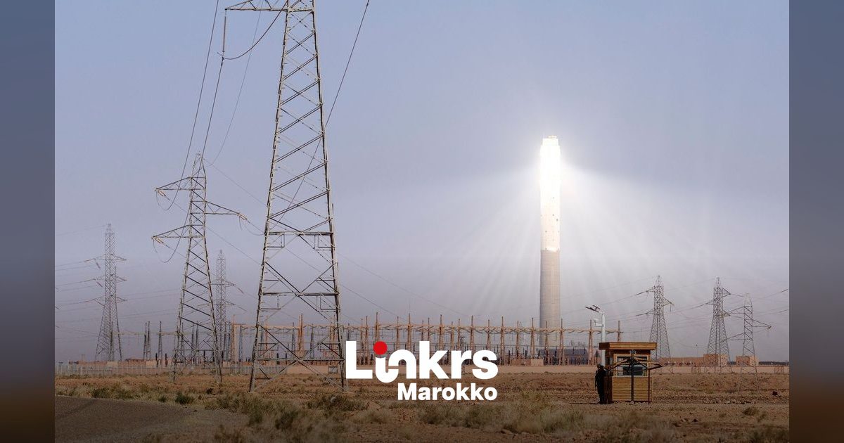 Hoogspanningsleidingen en zonnepanelen in Marokko voor stroomexport naar Europa