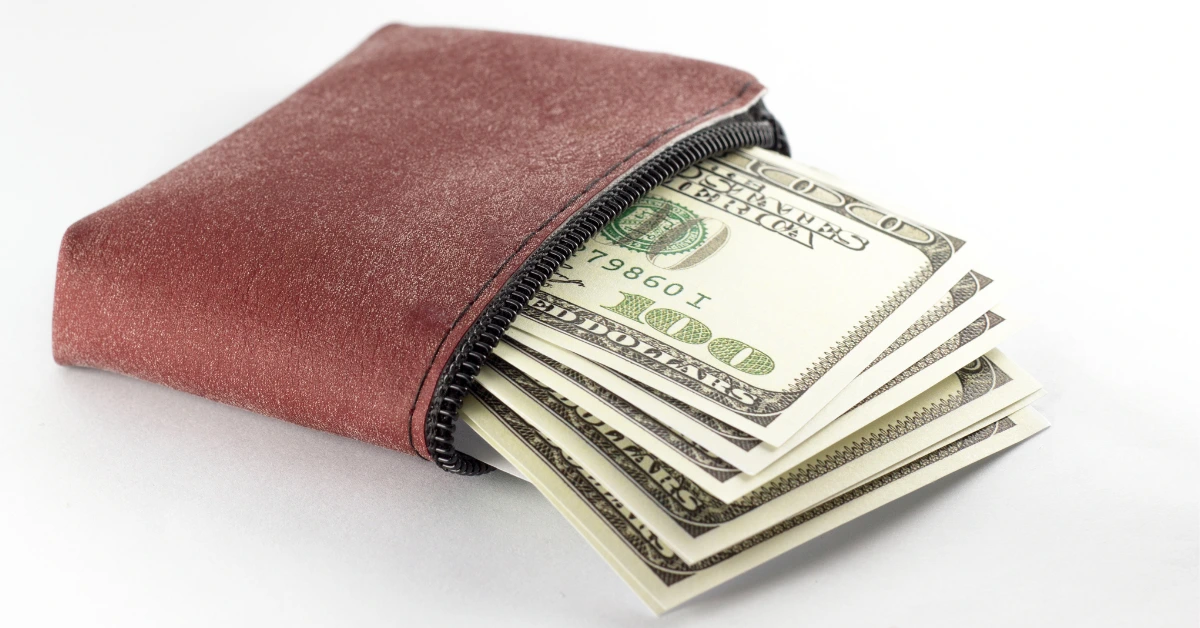 Zo kun je geld besparen tijdens je tussenjaar door slim in het buitenland te werken - Werken in Marokko blog voor Nederlandstalige professionals