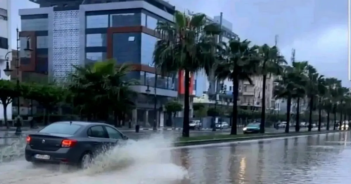 Hevige regen zet Tanger onder water, uitzonderlijke neerslag gemeten