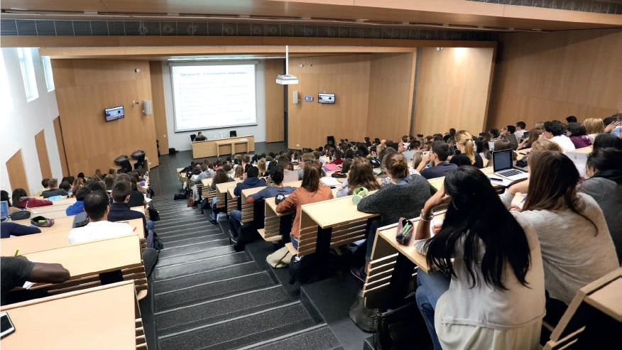 Rapport legt problemen bloot in Marokkaans onderwijs: lage lonen en hoge druk