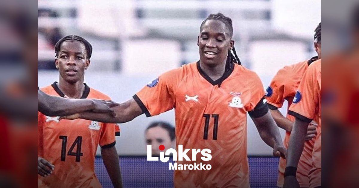Voetbalsters in actie tijdens een wedstrijd van de Afrika Cup voor vrouwen in Marokko